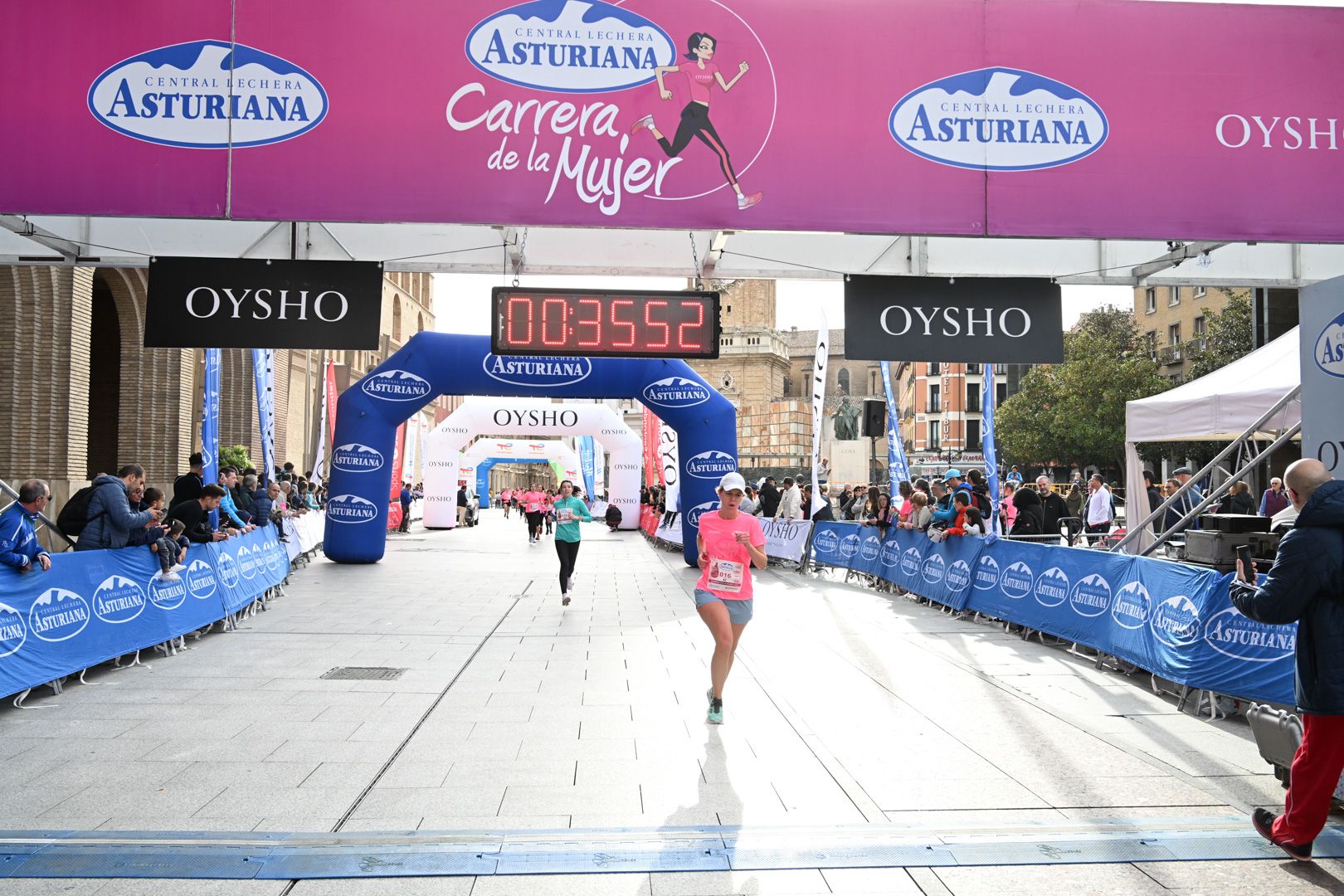 Todas las fotos de la Carrera de la Mujer de Zaragoza 2023. 4739