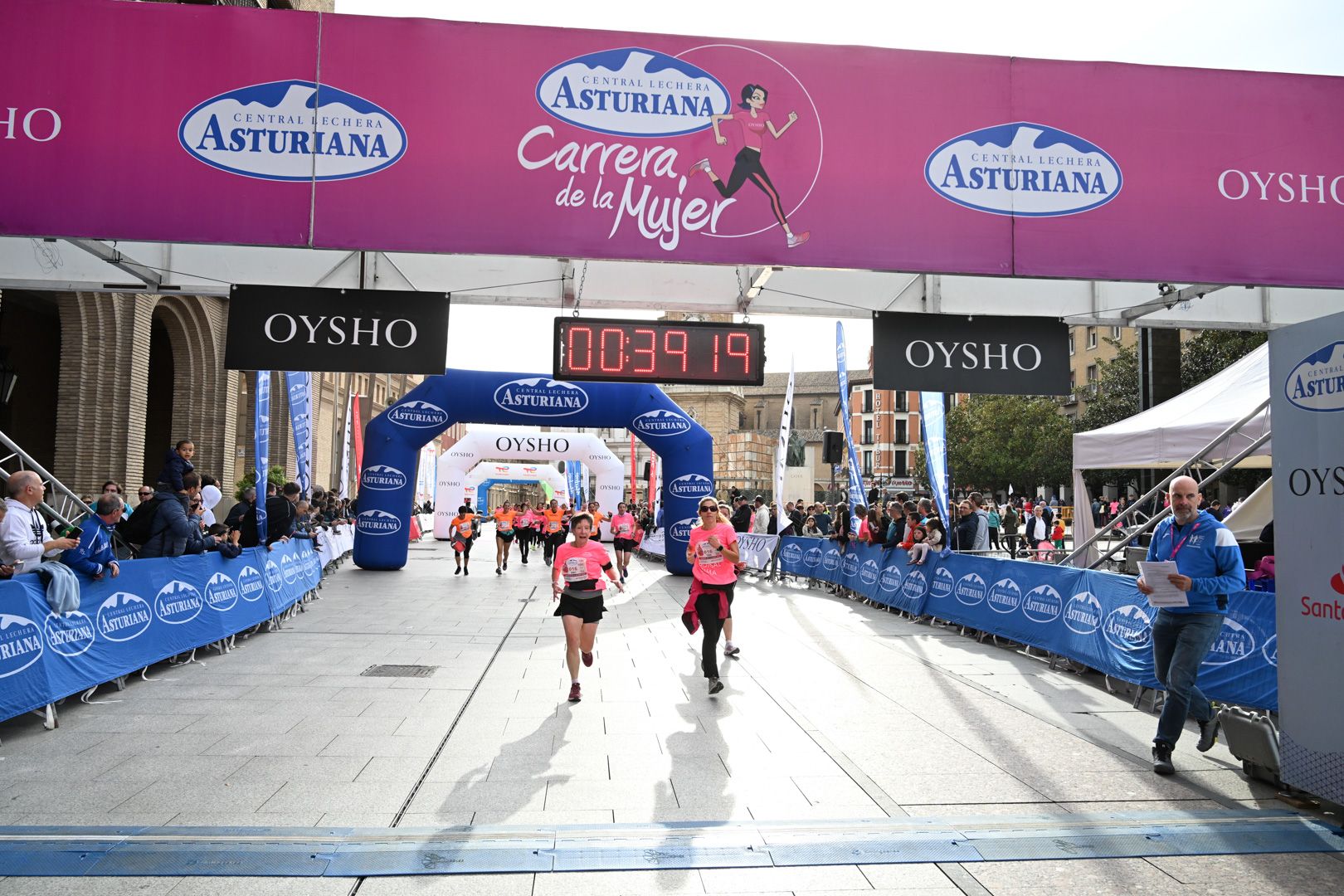 Todas las fotos de la Carrera de la Mujer de Zaragoza 2023. 4982