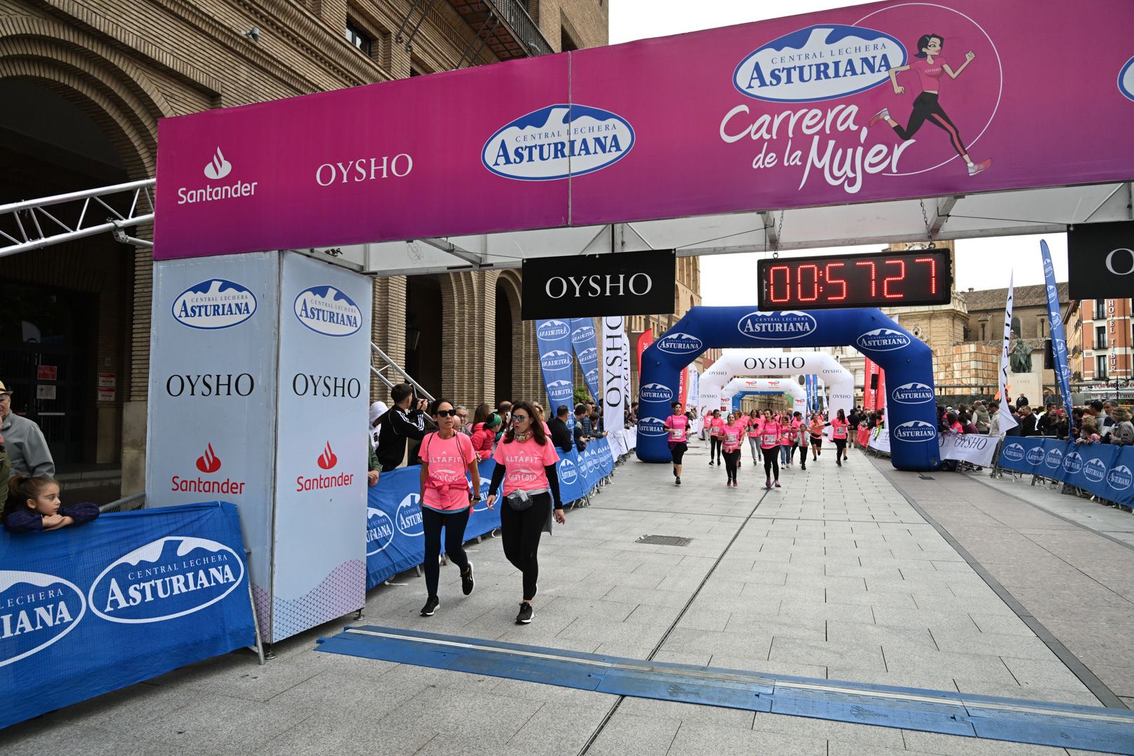 Todas las fotos de la Carrera de la Mujer de Zaragoza 2023. 6142