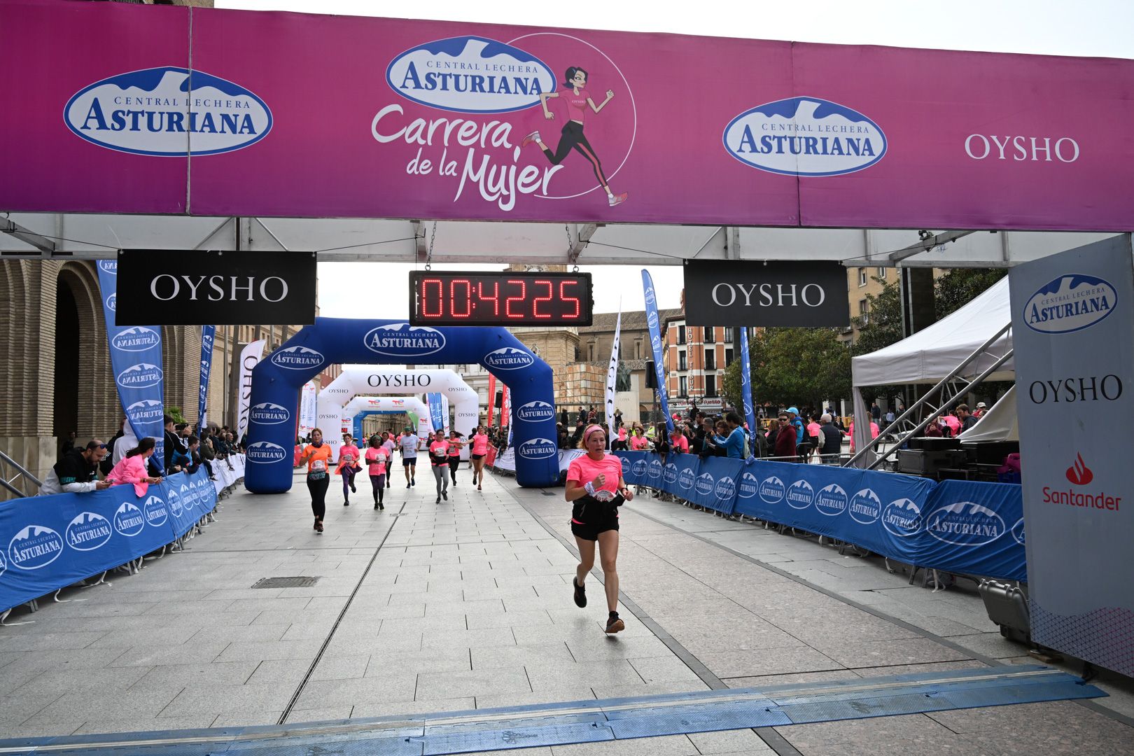Todas las fotos de la Carrera de la Mujer de Zaragoza 2023. 5222