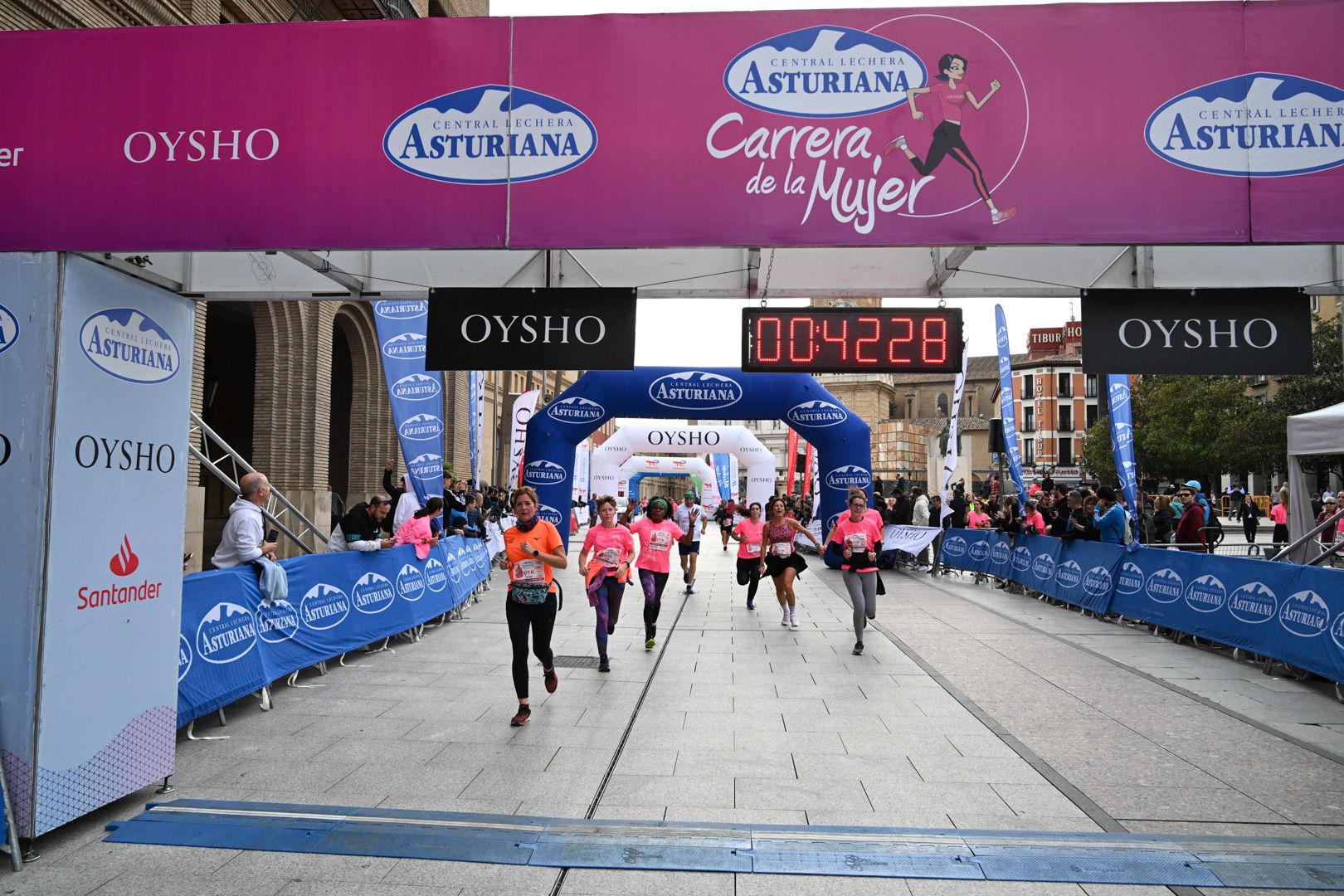 Todas las fotos de la Carrera de la Mujer de Zaragoza 2023. 5224