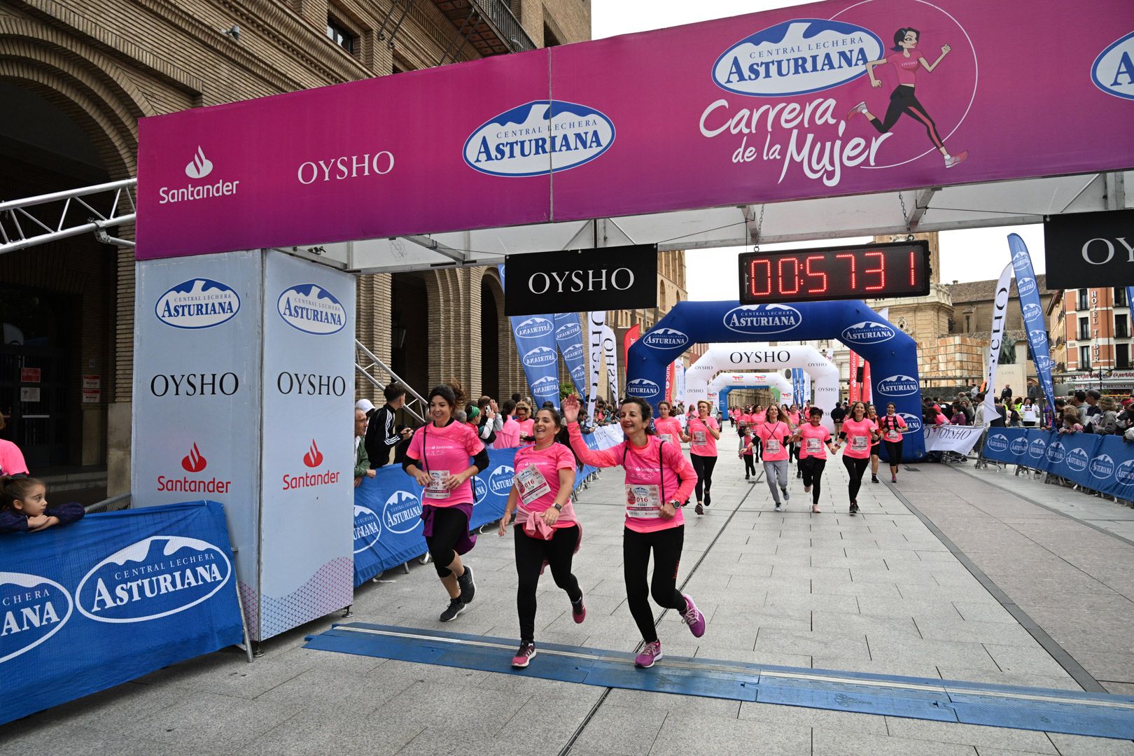 Todas las fotos de la Carrera de la Mujer de Zaragoza 2023. 6146
