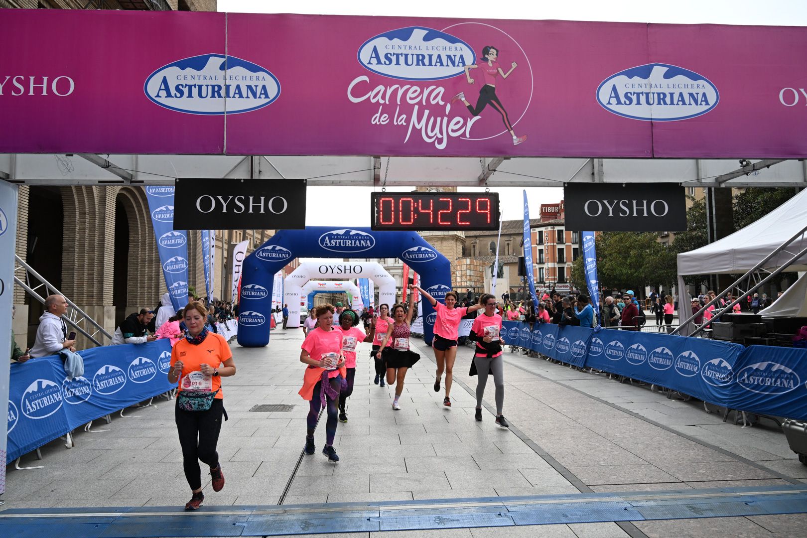 Todas las fotos de la Carrera de la Mujer de Zaragoza 2023. 5226