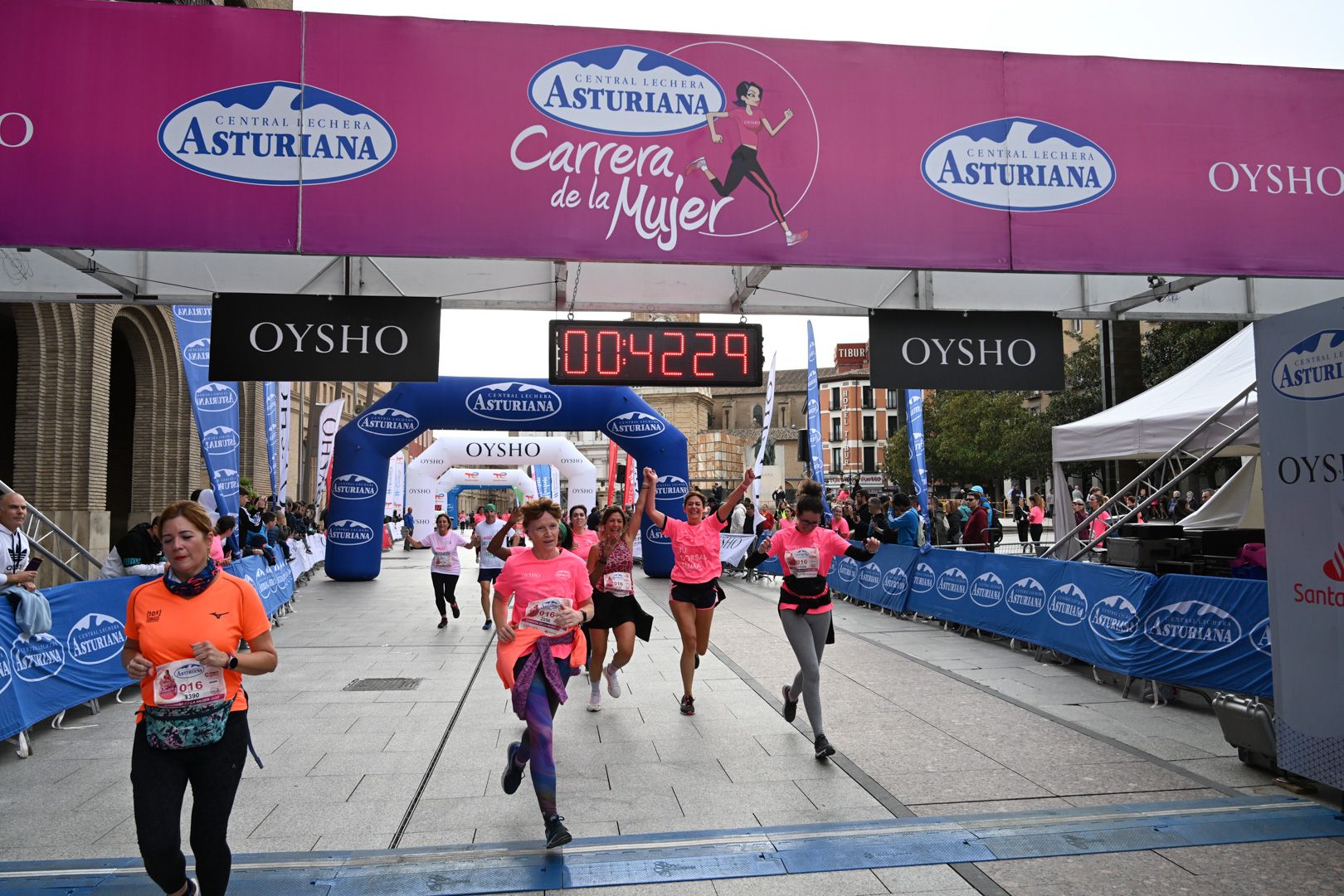Todas las fotos de la Carrera de la Mujer de Zaragoza 2023. 5227