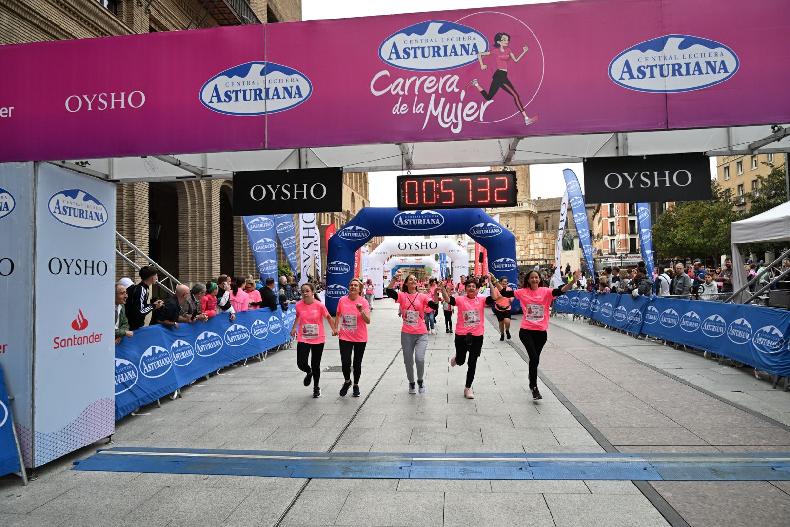 Todas las fotos de la Carrera de la Mujer de Zaragoza 2023. 6148