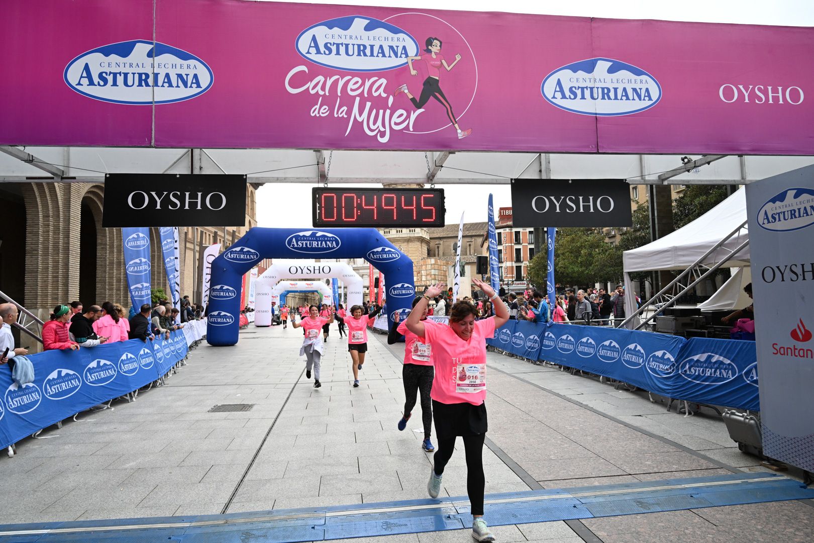 Todas las fotos de la Carrera de la Mujer de Zaragoza 2023. 5706