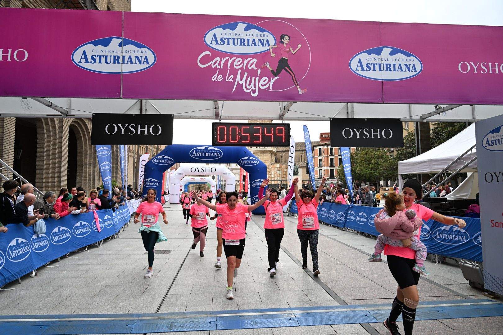 Todas las fotos de la Carrera de la Mujer de Zaragoza 2023. 5948