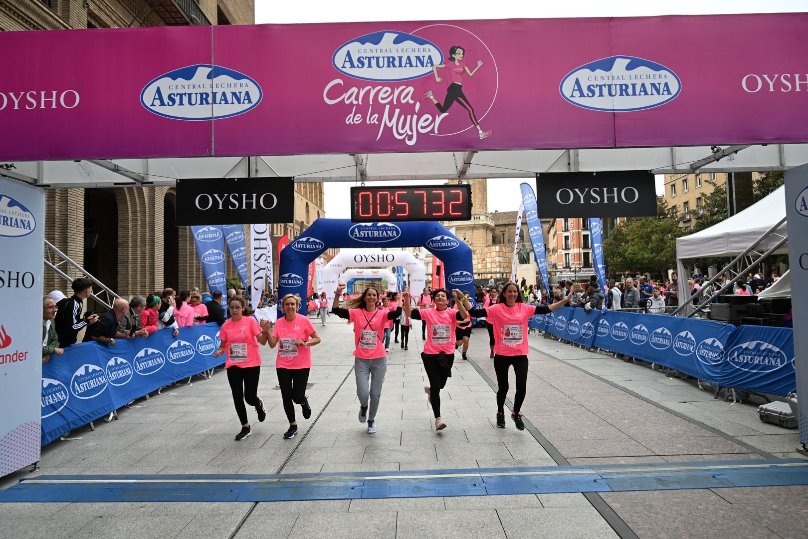 Todas las fotos de la Carrera de la Mujer de Zaragoza 2023. 6149