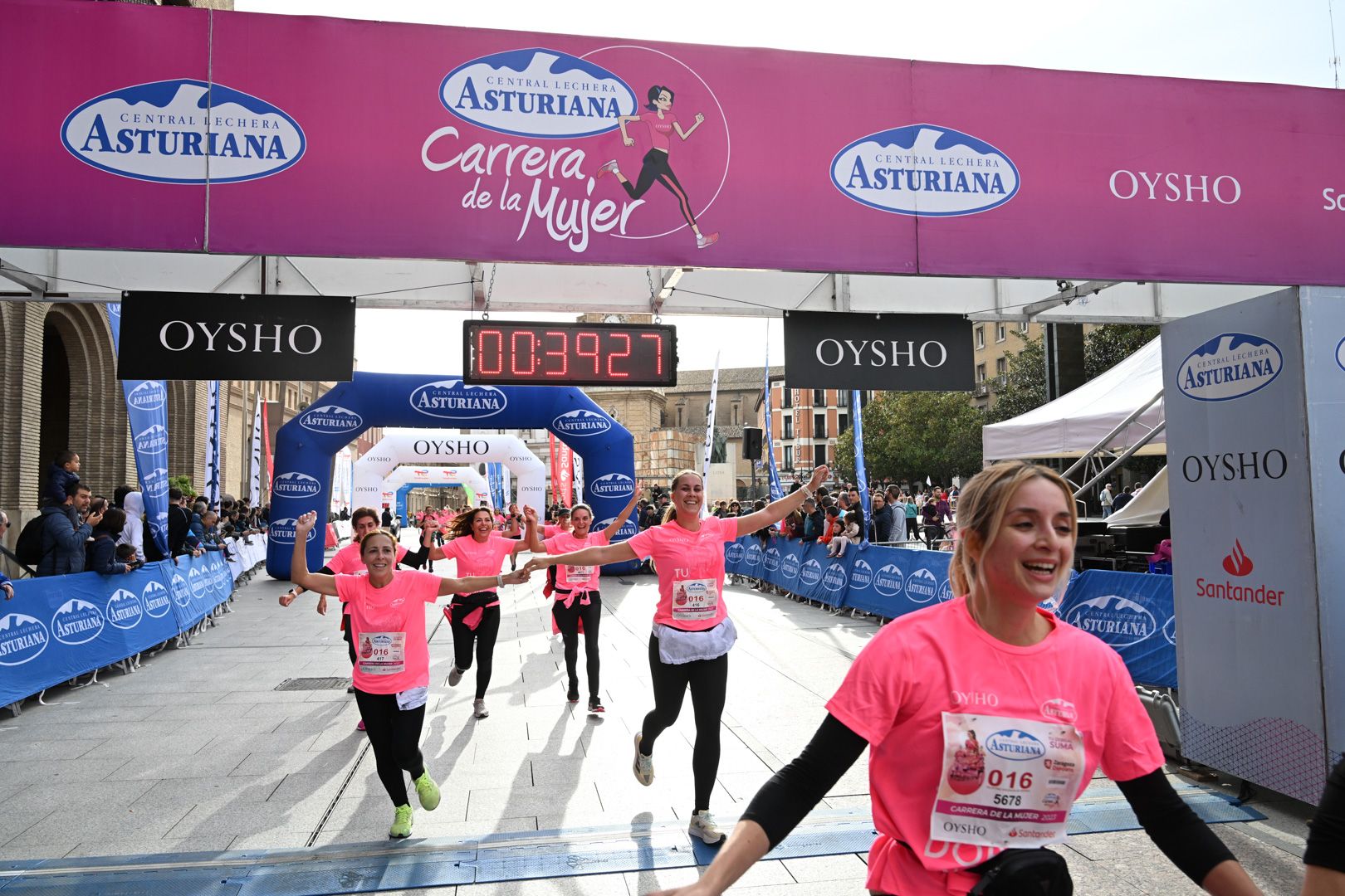 Todas las fotos de la Carrera de la Mujer de Zaragoza 2023. 4994