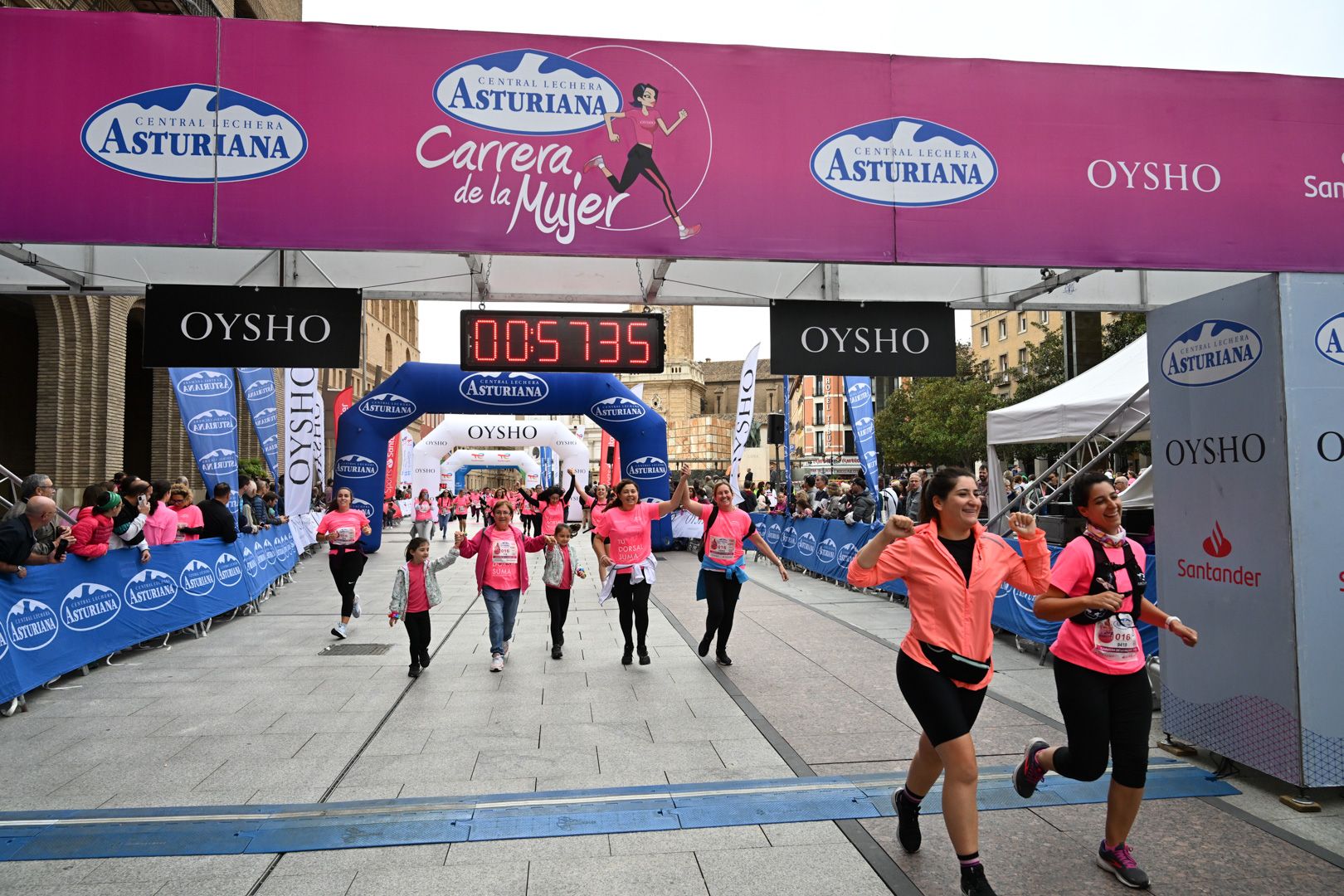 Todas las fotos de la Carrera de la Mujer de Zaragoza 2023. 6154