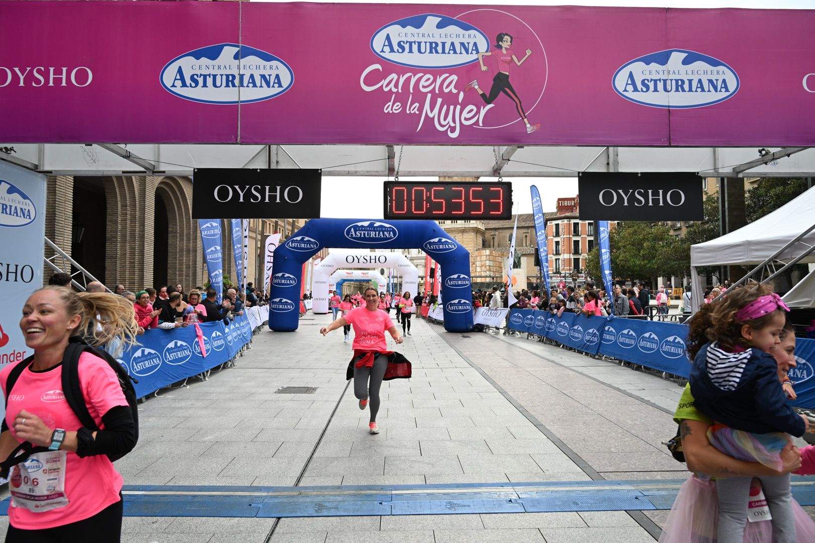 Todas las fotos de la Carrera de la Mujer de Zaragoza 2023. 5954