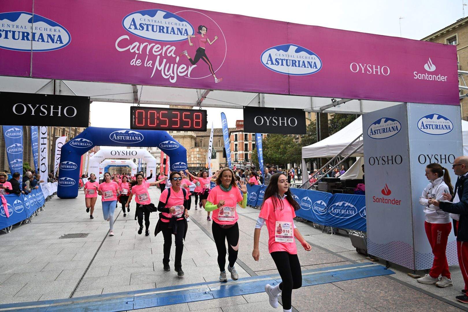 Todas las fotos de la Carrera de la Mujer de Zaragoza 2023. 5960