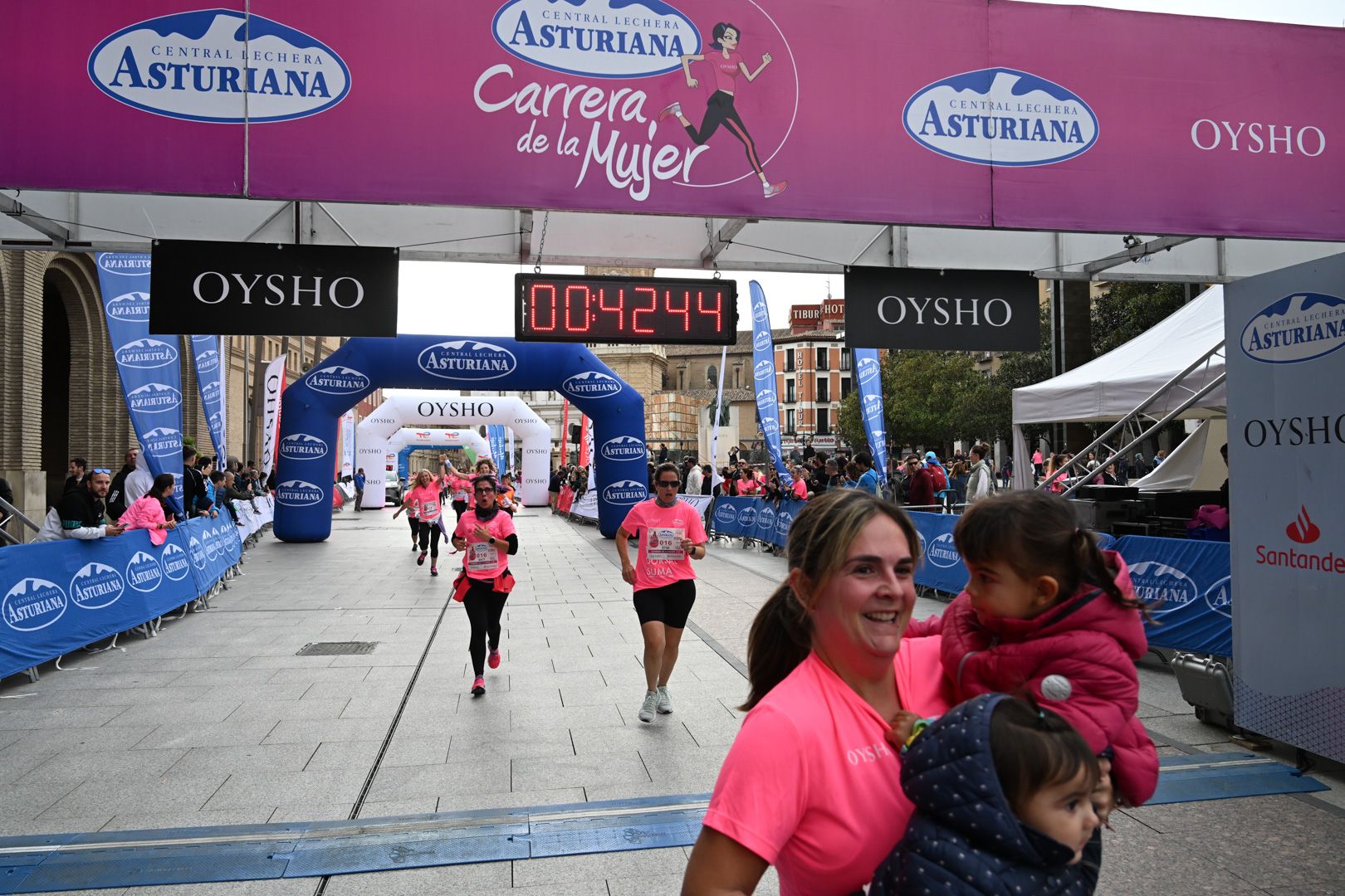 Todas las fotos de la Carrera de la Mujer de Zaragoza 2023. 5240