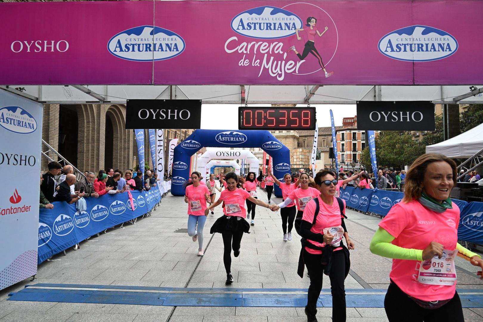 Todas las fotos de la Carrera de la Mujer de Zaragoza 2023. 5961