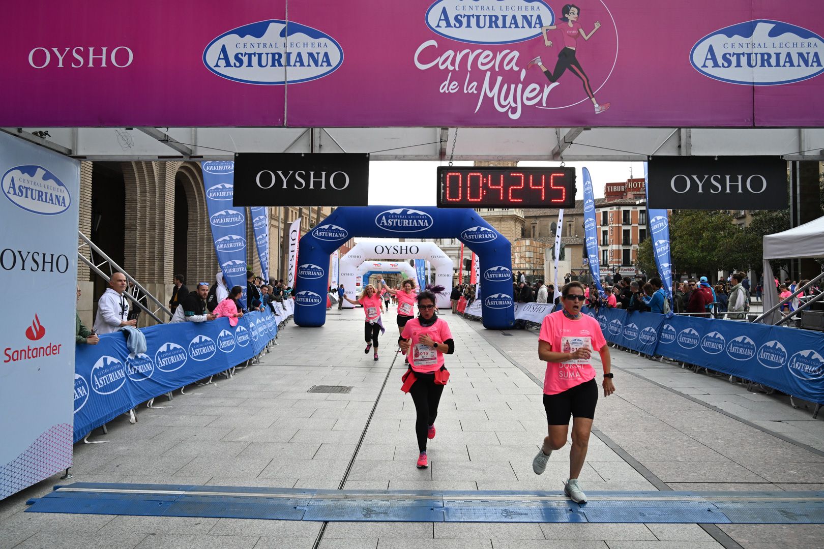 Todas las fotos de la Carrera de la Mujer de Zaragoza 2023. 5241