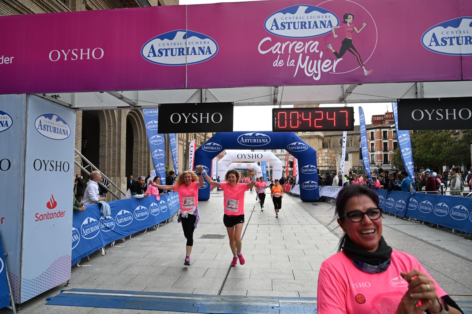 Todas las fotos de la Carrera de la Mujer de Zaragoza 2023. 5243