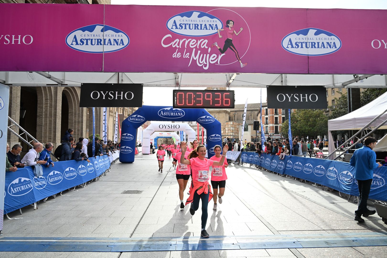 Todas las fotos de la Carrera de la Mujer de Zaragoza 2023. 5006
