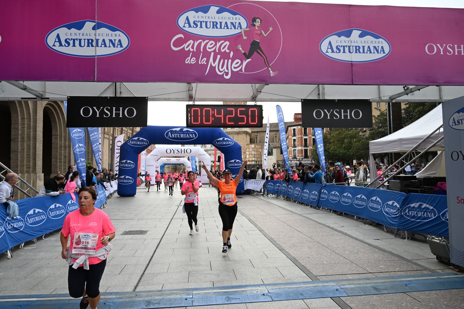 Todas las fotos de la Carrera de la Mujer de Zaragoza 2023. 5245