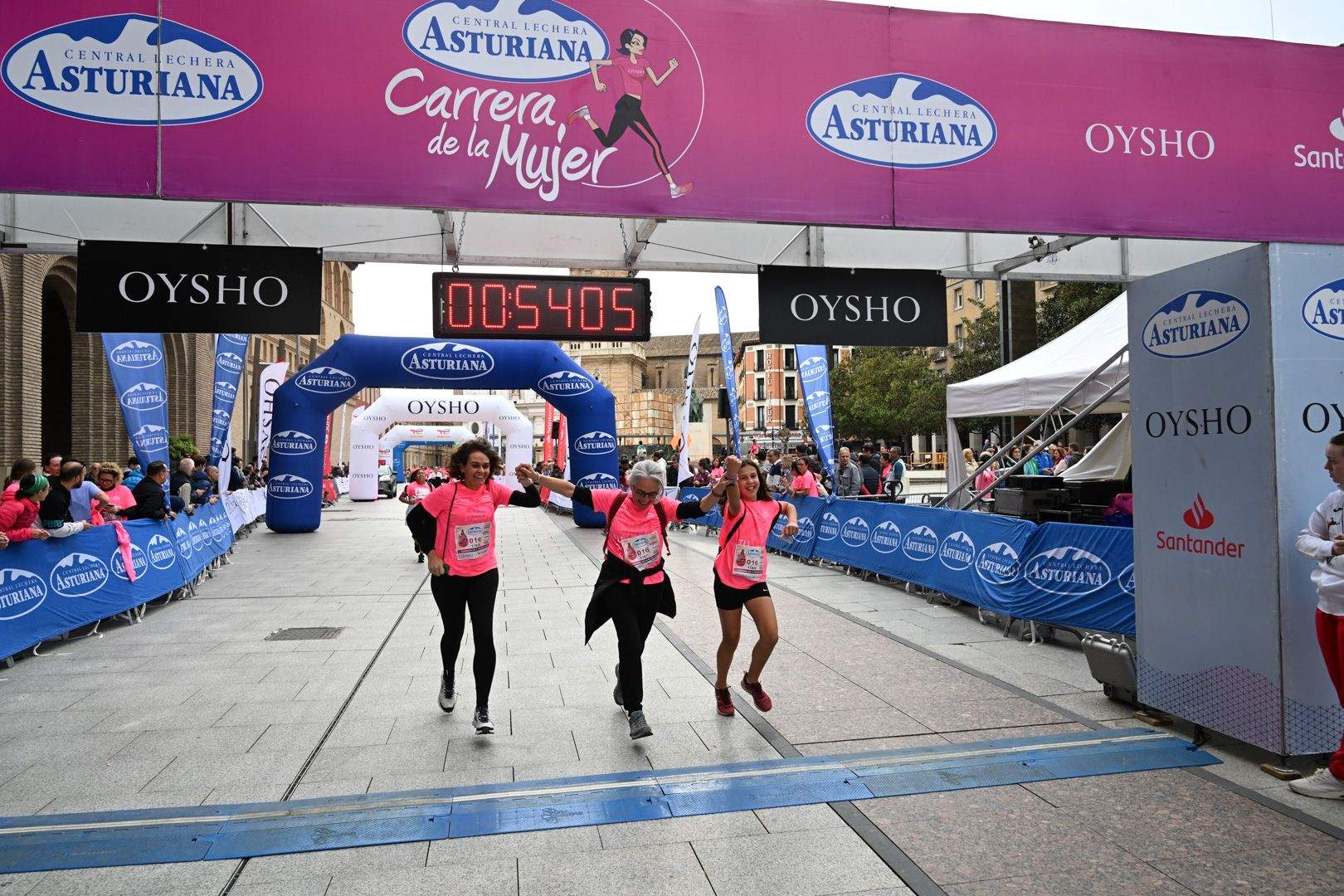 Todas las fotos de la Carrera de la Mujer de Zaragoza 2023. 5971