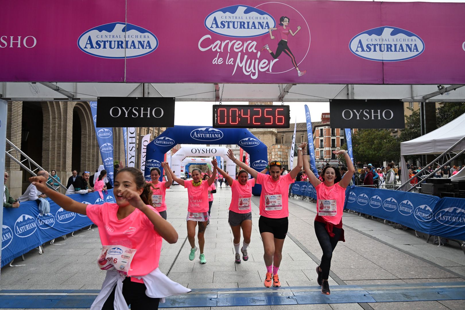 Todas las fotos de la Carrera de la Mujer de Zaragoza 2023. 5256