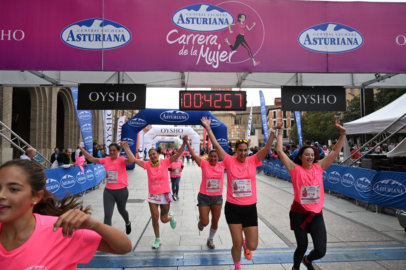 Todas las fotos de la Carrera de la Mujer de Zaragoza 2023. 5257