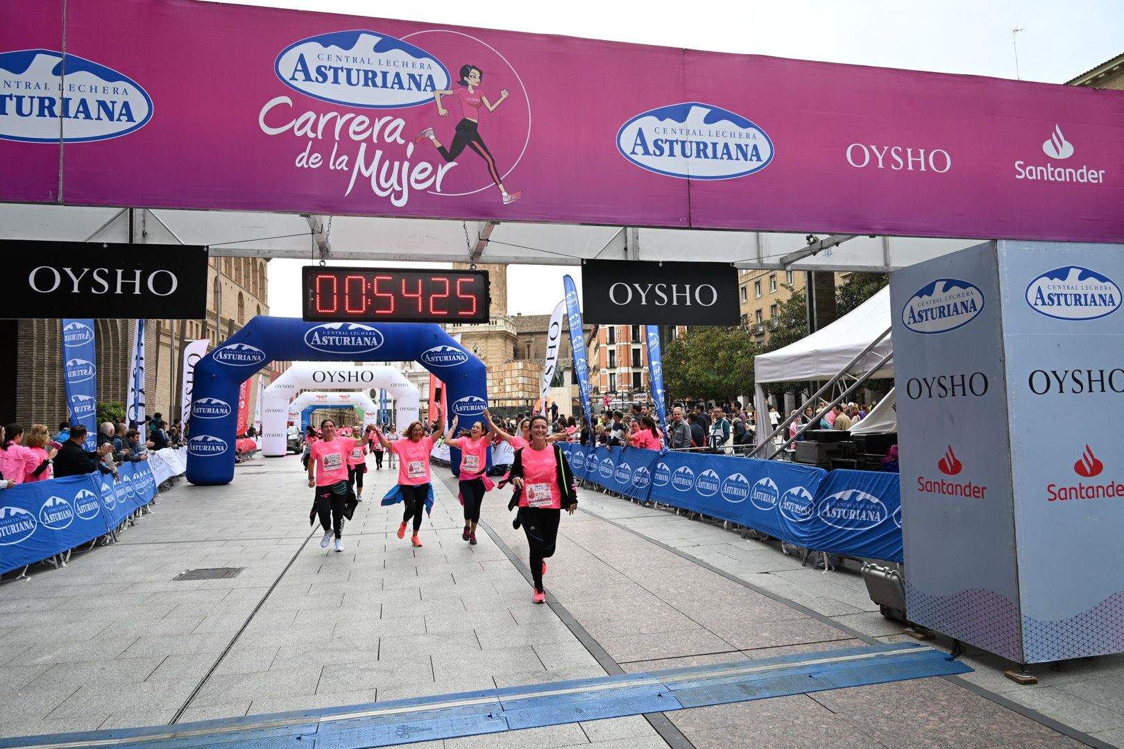 Todas las fotos de la Carrera de la Mujer de Zaragoza 2023. 5981