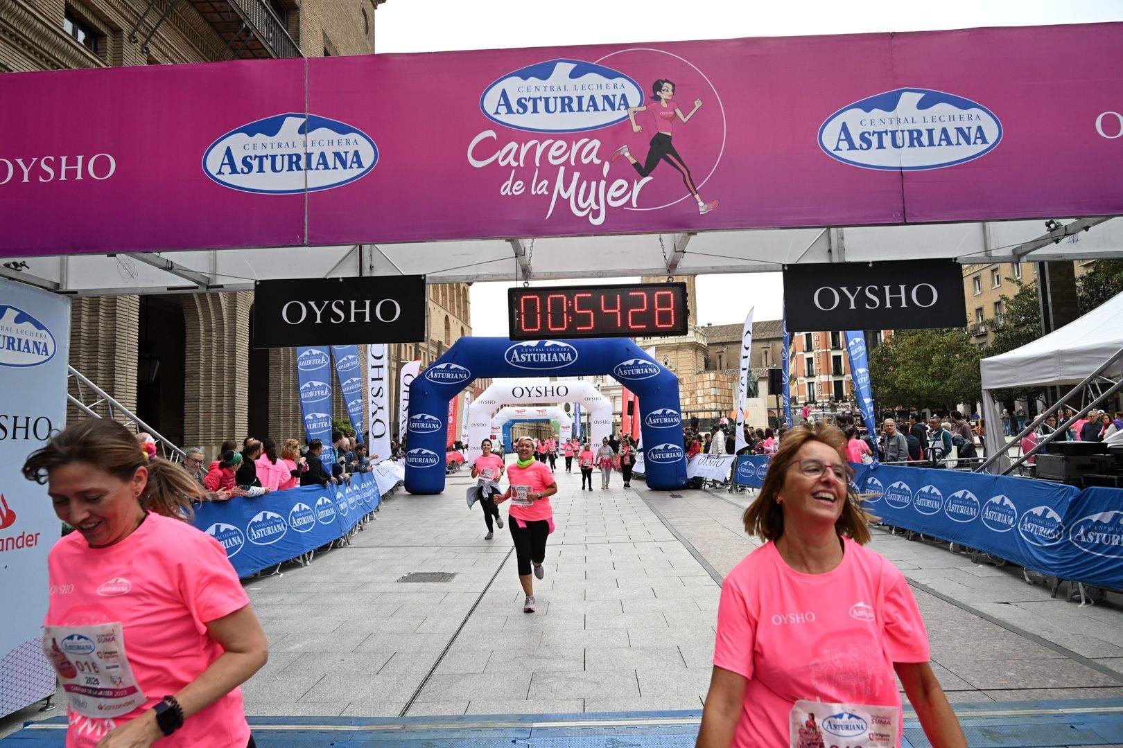 Todas las fotos de la Carrera de la Mujer de Zaragoza 2023. 5984