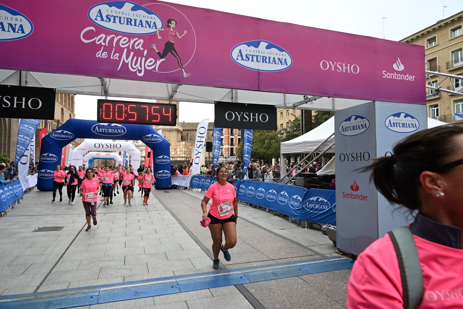 Todas las fotos de la Carrera de la Mujer de Zaragoza 2023. 6184