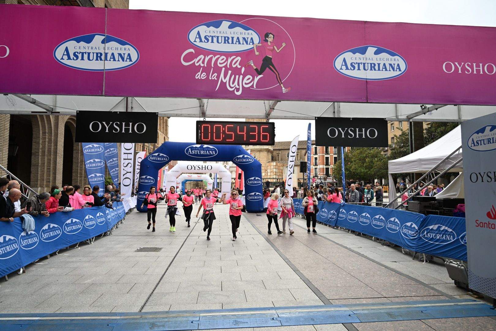 Todas las fotos de la Carrera de la Mujer de Zaragoza 2023. 5987