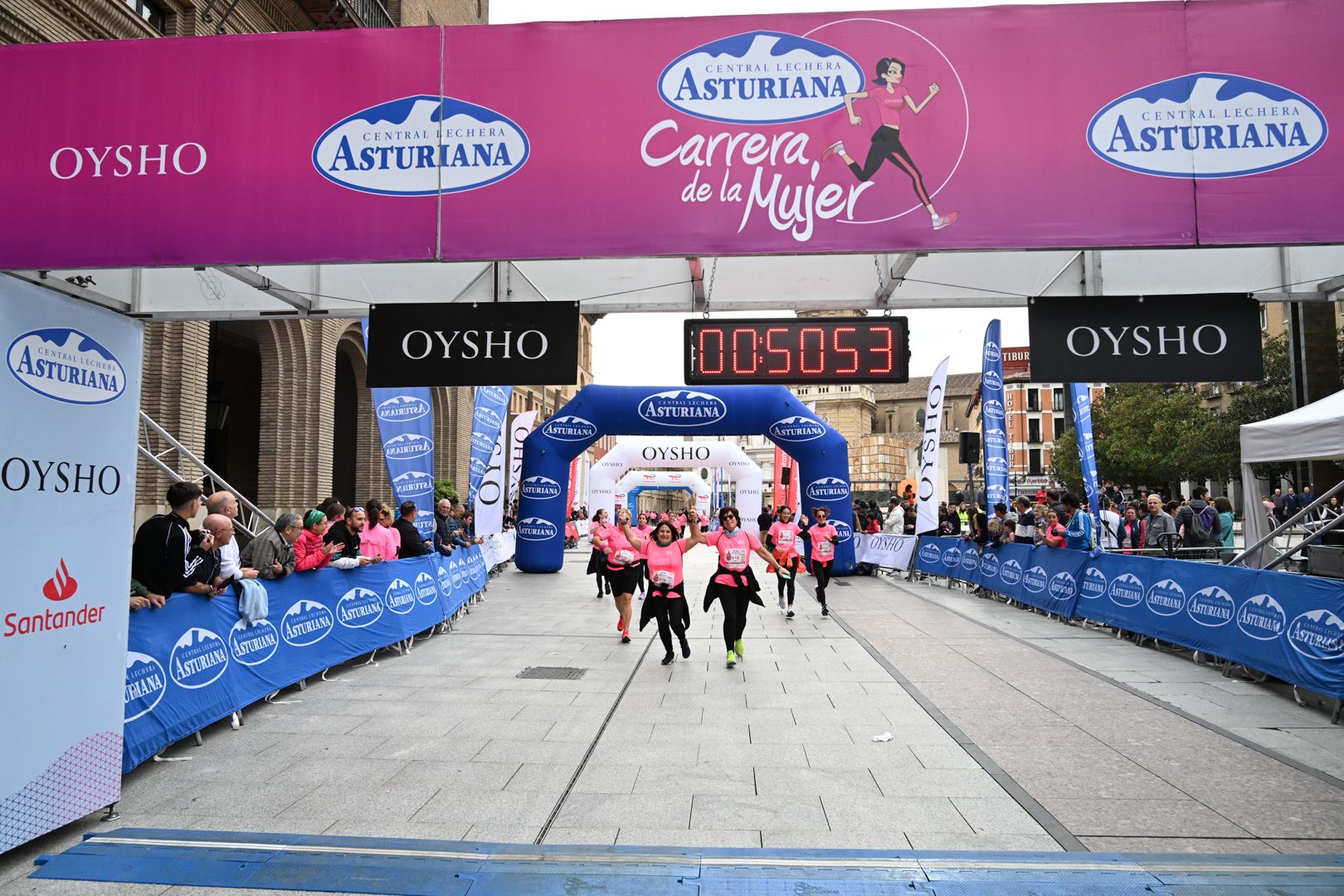 Todas las fotos de la Carrera de la Mujer de Zaragoza 2023. 5750