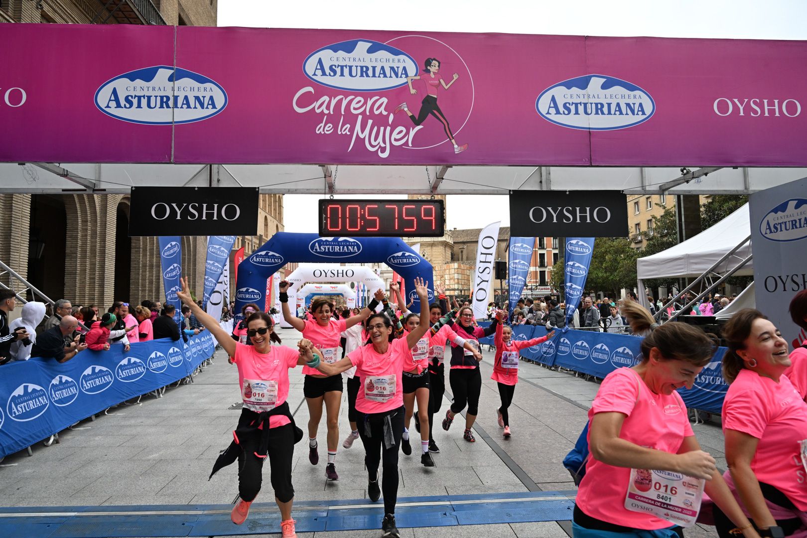 Todas las fotos de la Carrera de la Mujer de Zaragoza 2023. 6192