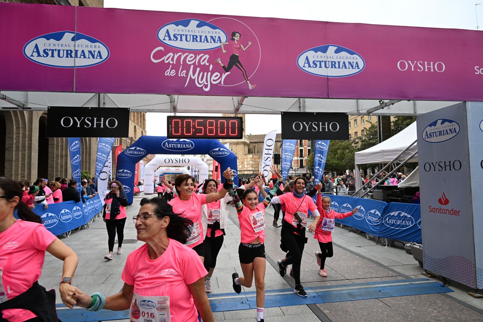 Todas las fotos de la Carrera de la Mujer de Zaragoza 2023. 6194
