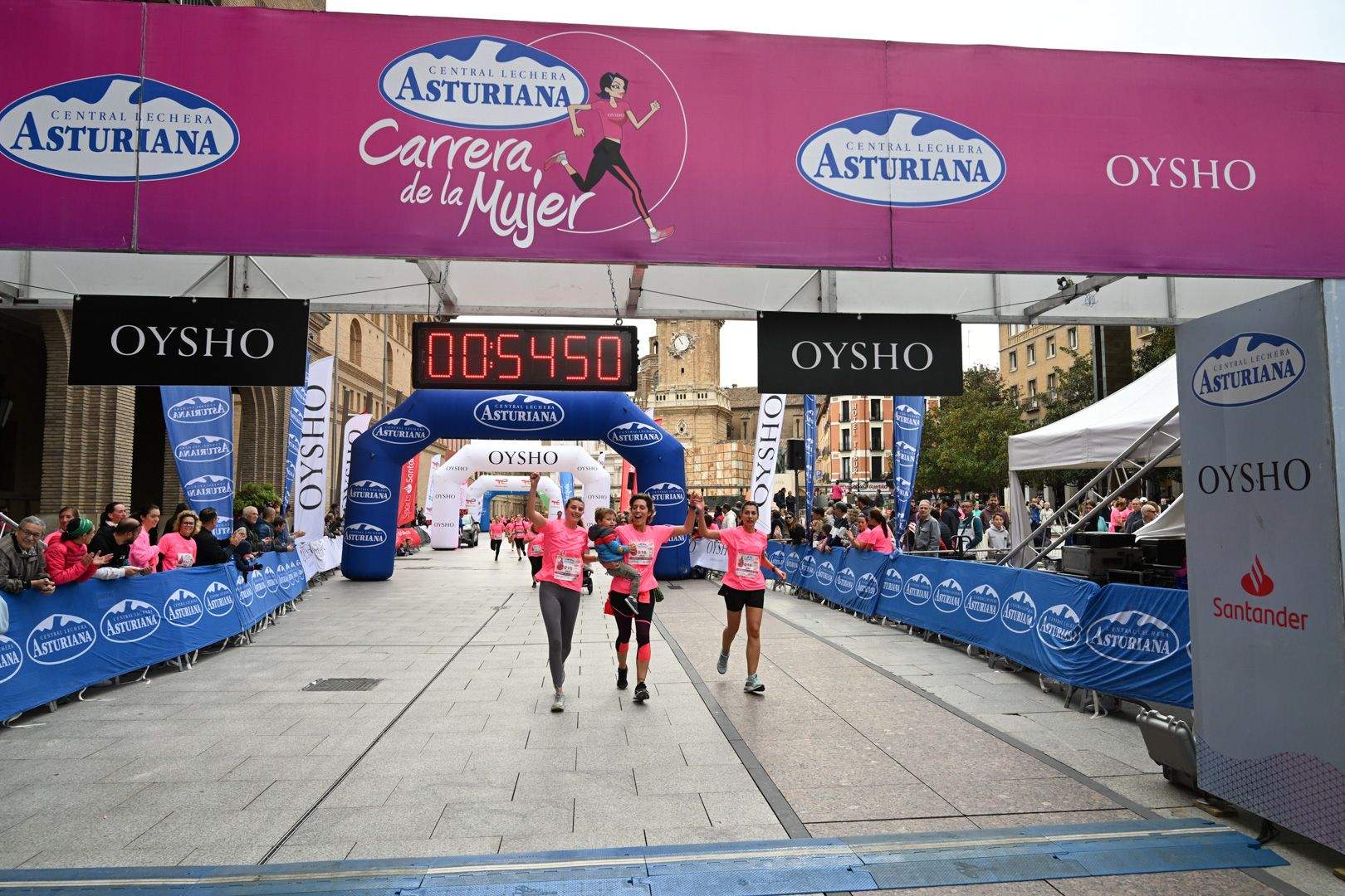 Todas las fotos de la Carrera de la Mujer de Zaragoza 2023. 5998