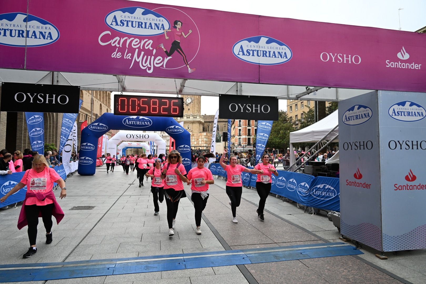 Todas las fotos de la Carrera de la Mujer de Zaragoza 2023. 6233