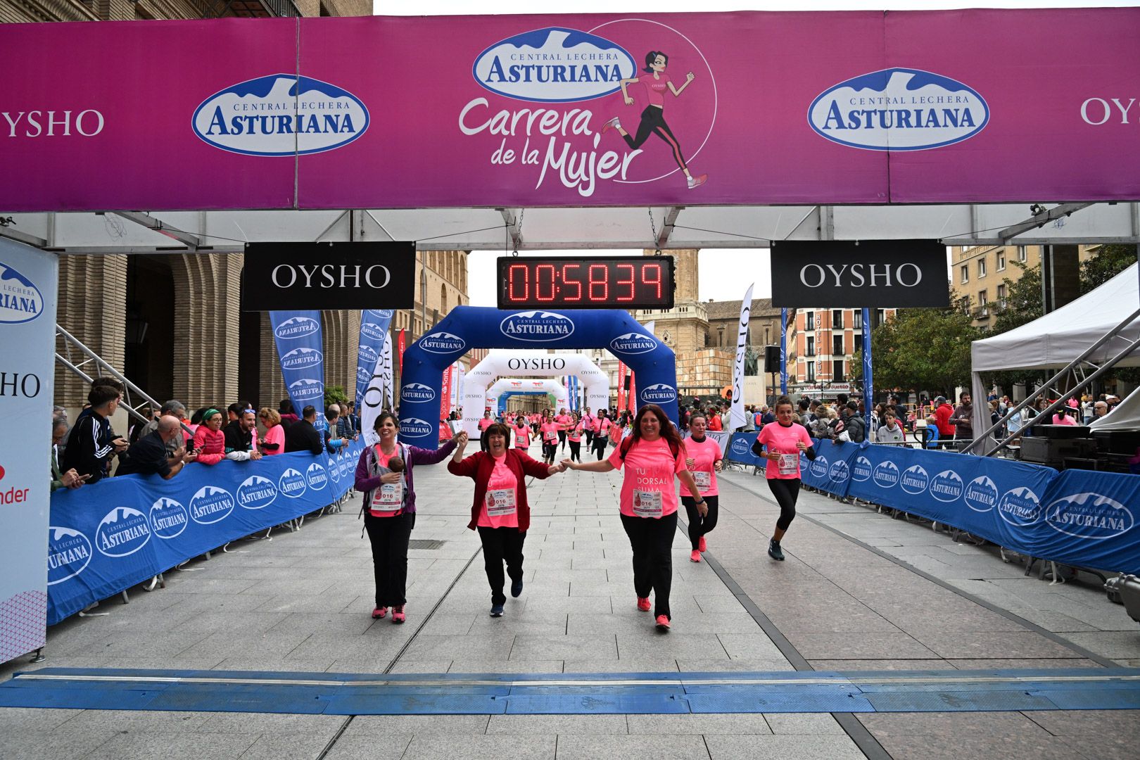 Todas las fotos de la Carrera de la Mujer de Zaragoza 2023. 6247