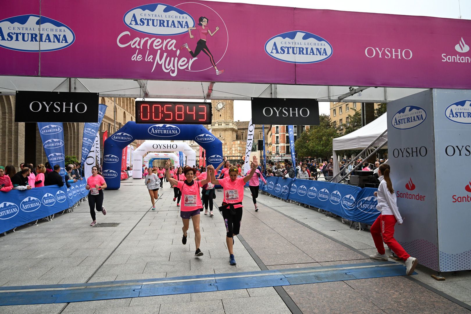 Todas las fotos de la Carrera de la Mujer de Zaragoza 2023. 6252