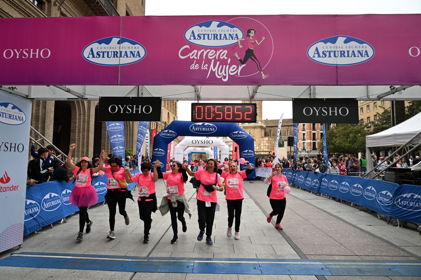Todas las fotos de la Carrera de la Mujer de Zaragoza 2023. 6261