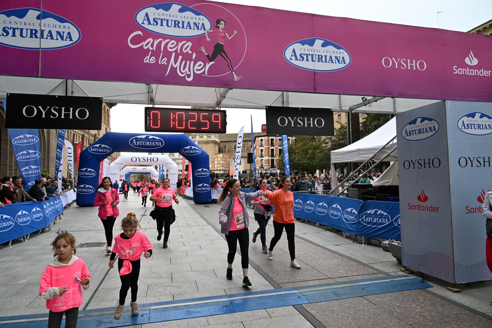 Todas las fotos de la Carrera de la Mujer de Zaragoza 2023. 6514
