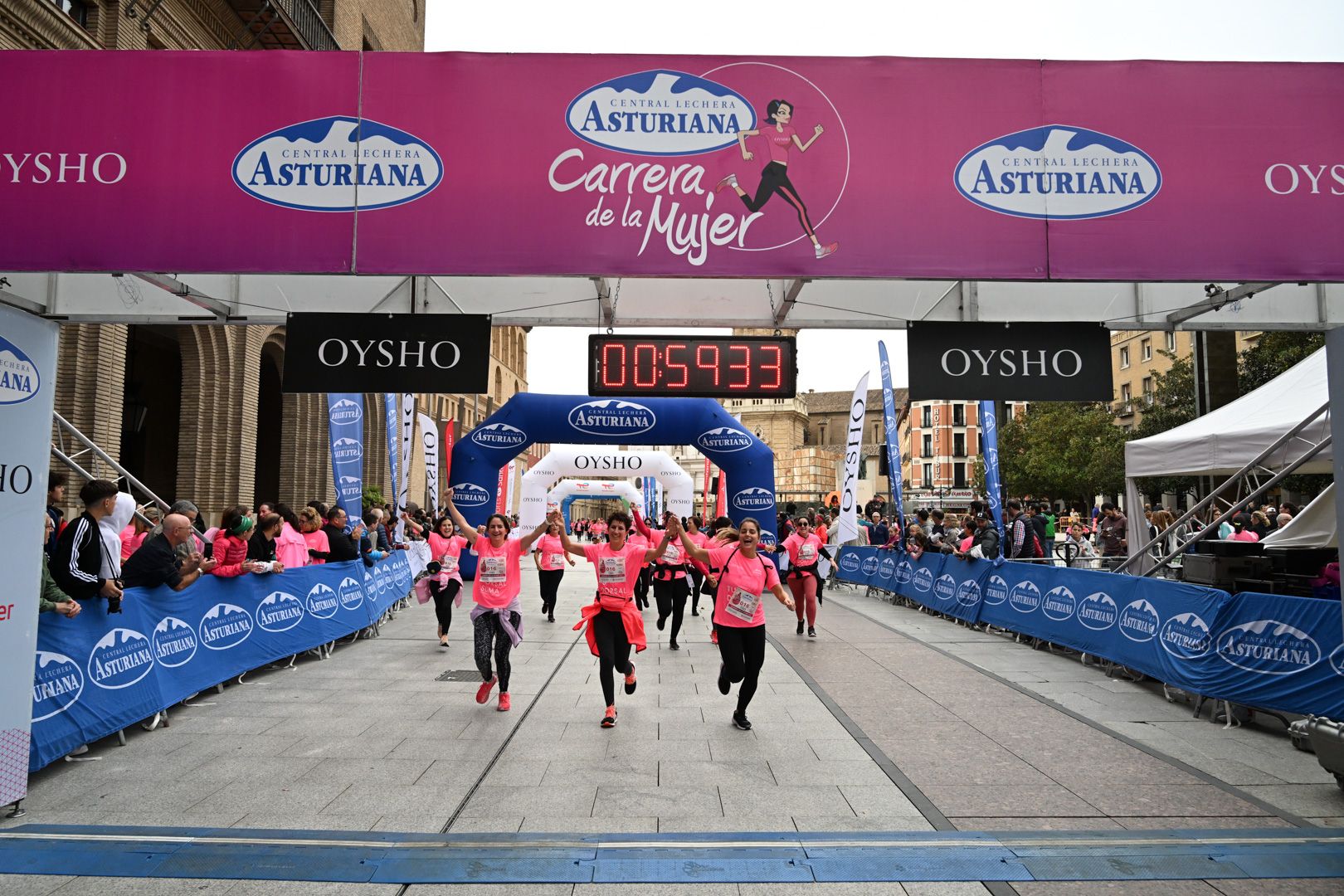 Todas las fotos de la Carrera de la Mujer de Zaragoza 2023. 6293