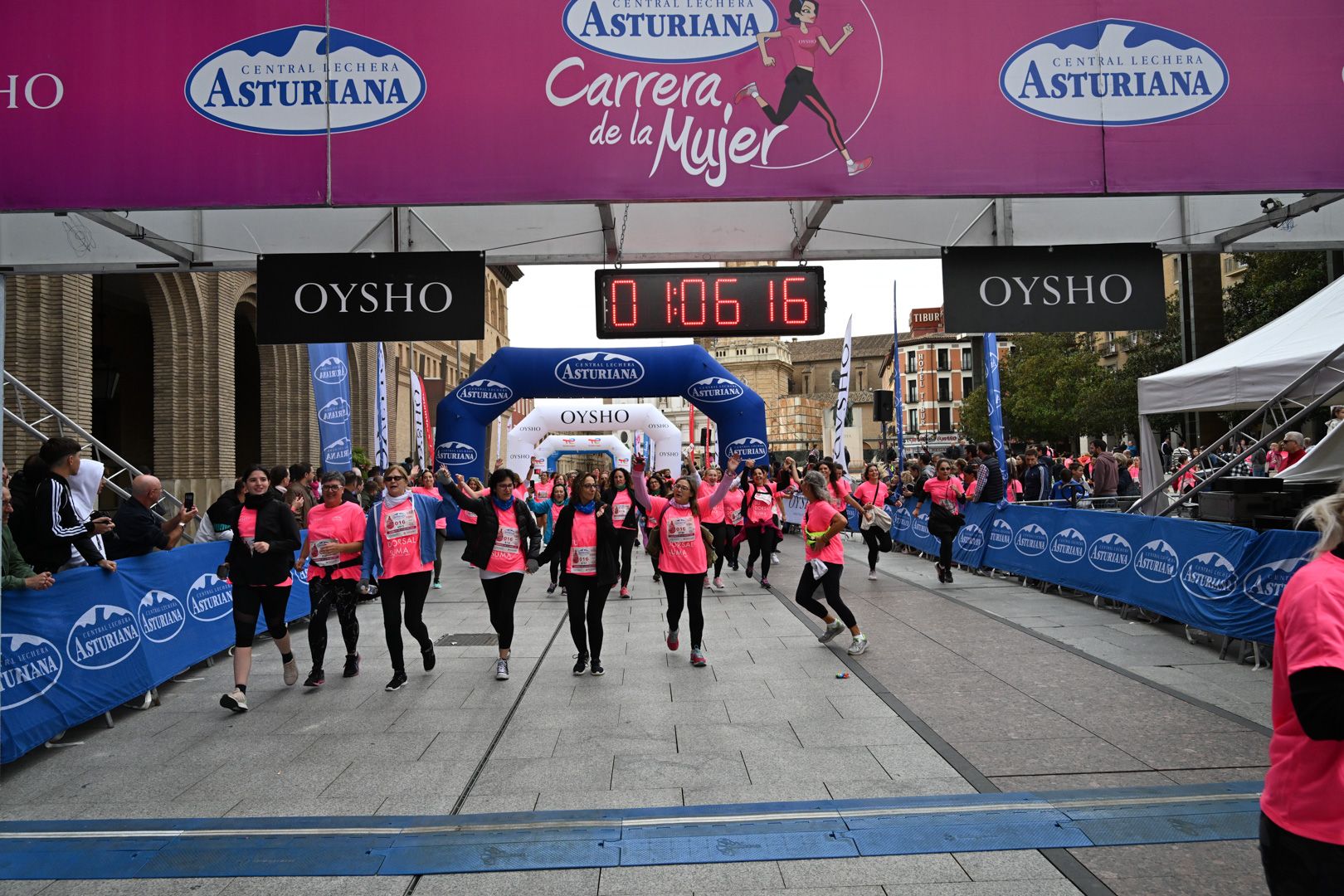 Todas las fotos de la Carrera de la Mujer de Zaragoza 2023. 6767