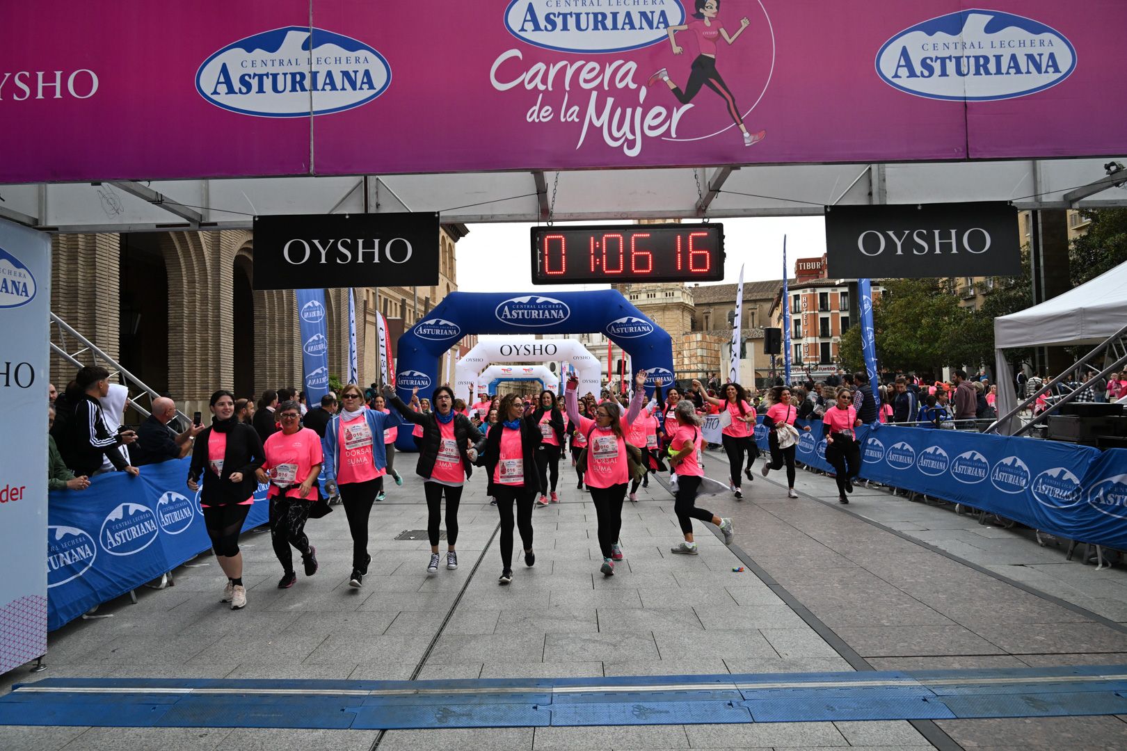 Todas las fotos de la Carrera de la Mujer de Zaragoza 2023. 6768
