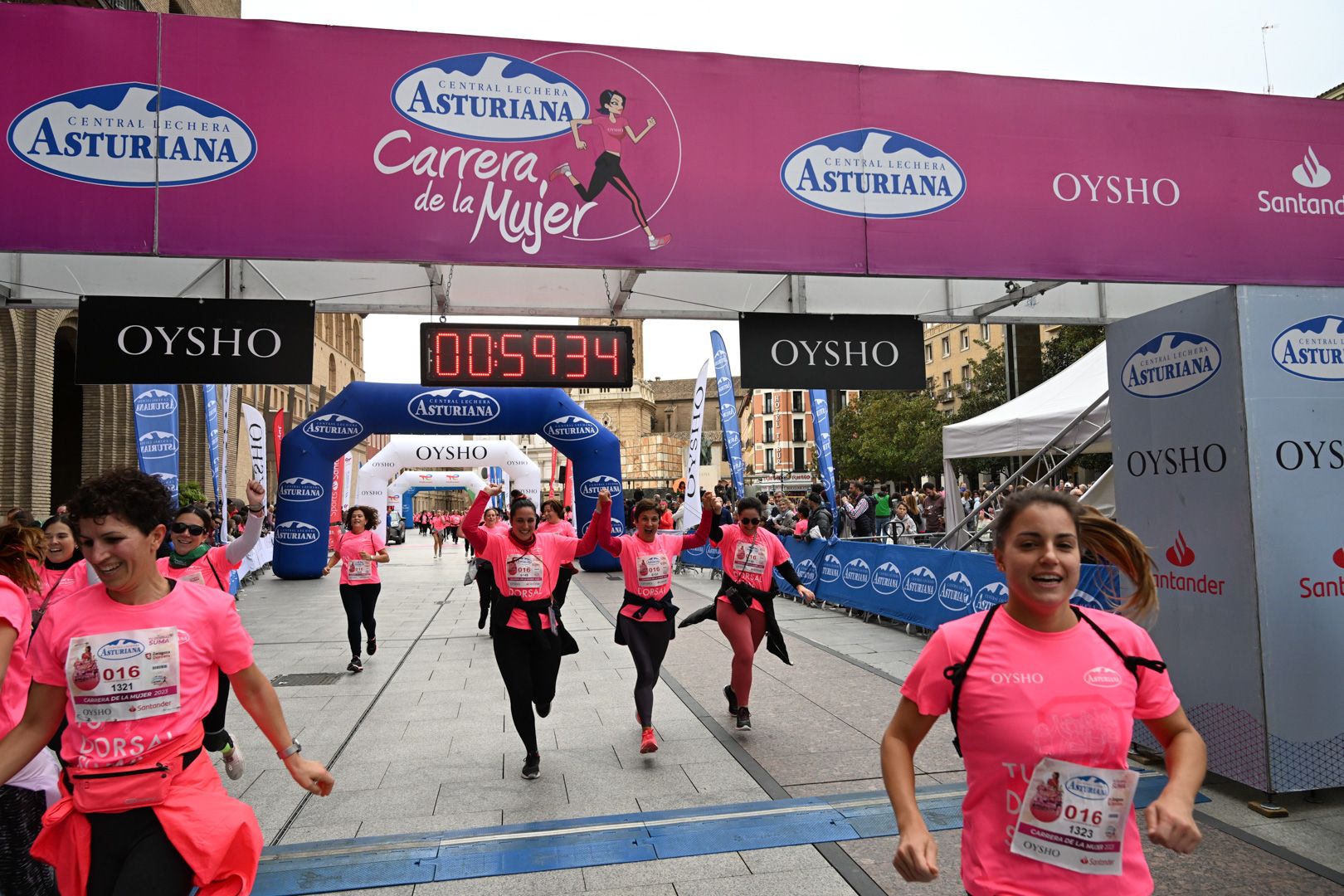 Todas las fotos de la Carrera de la Mujer de Zaragoza 2023. 6297