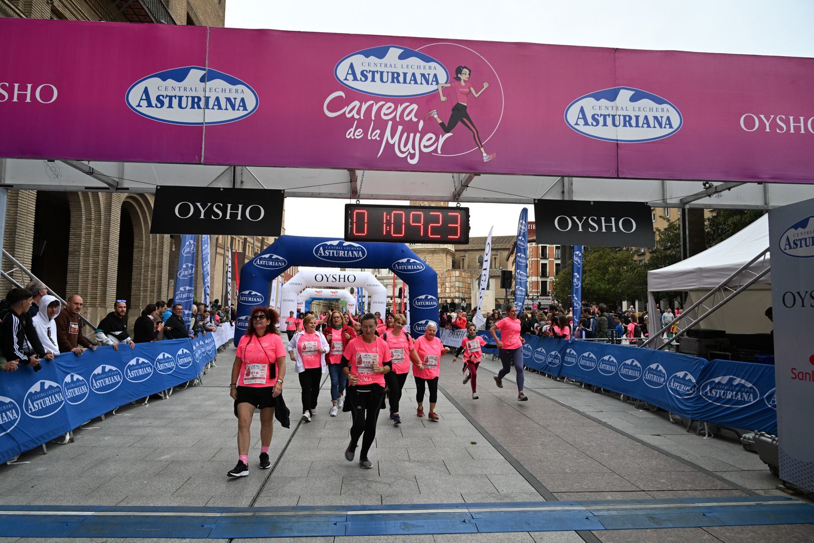 Todas las fotos de la Carrera de la Mujer de Zaragoza 2023. 7026