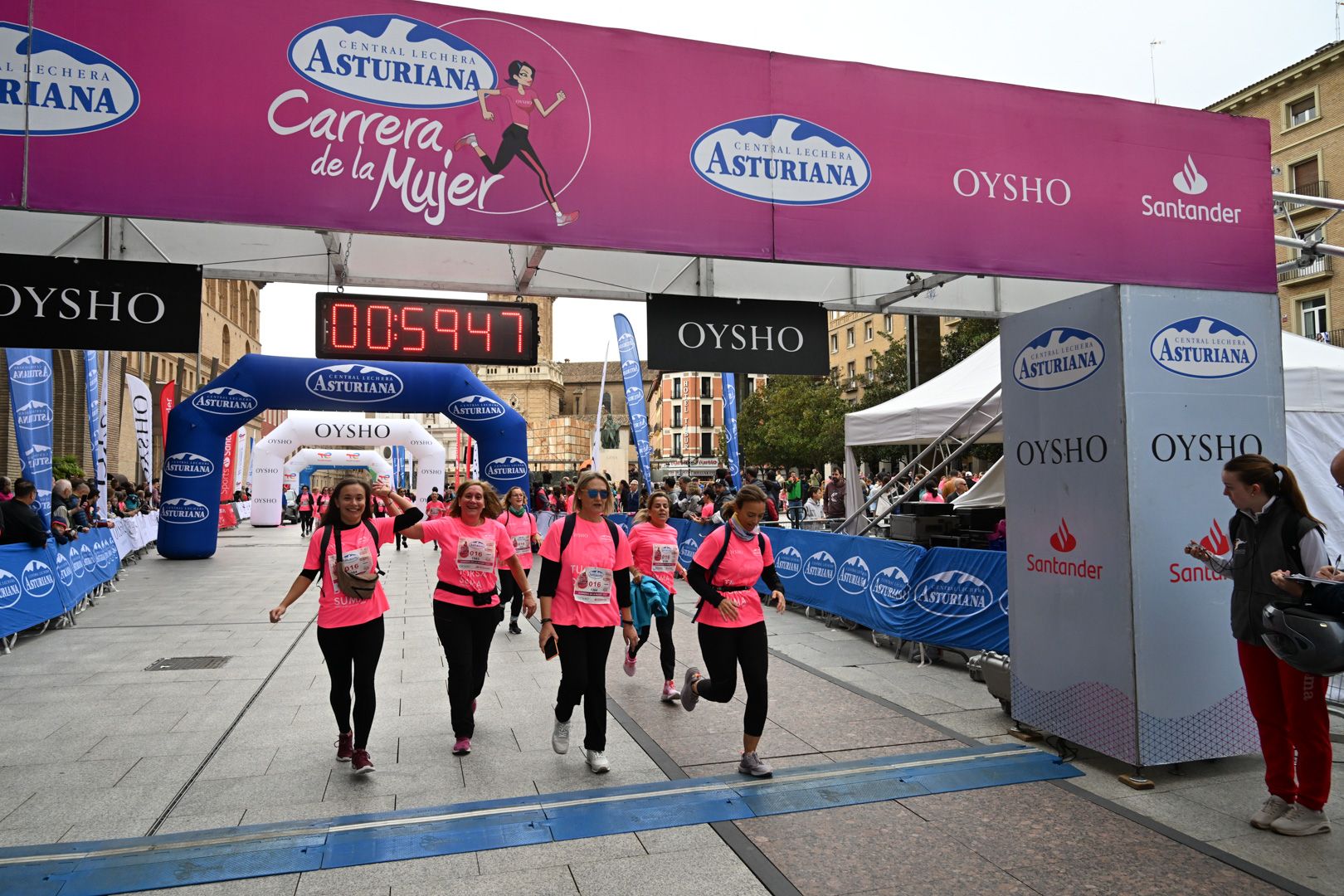 Todas las fotos de la Carrera de la Mujer de Zaragoza 2023. 6310