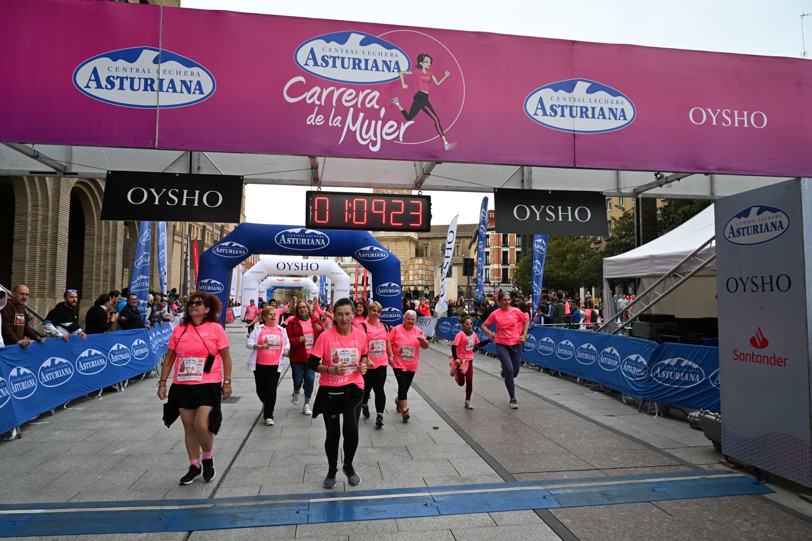 Todas las fotos de la Carrera de la Mujer de Zaragoza 2023. 7027