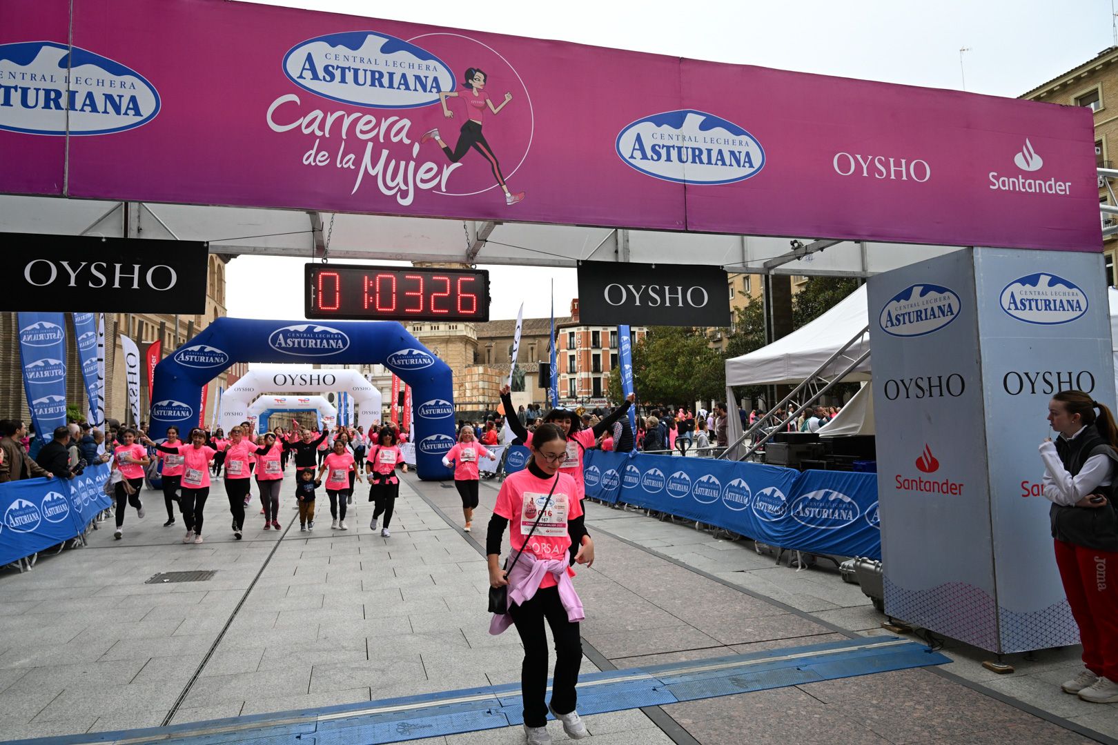 Todas las fotos de la Carrera de la Mujer de Zaragoza 2023. 6543
