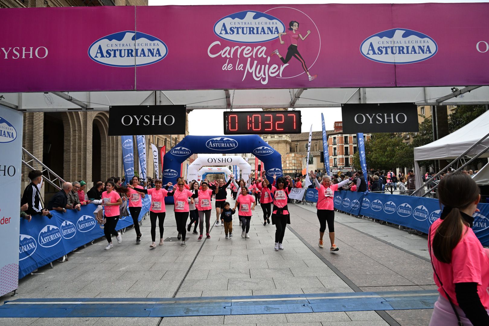 Todas las fotos de la Carrera de la Mujer de Zaragoza 2023. 6546