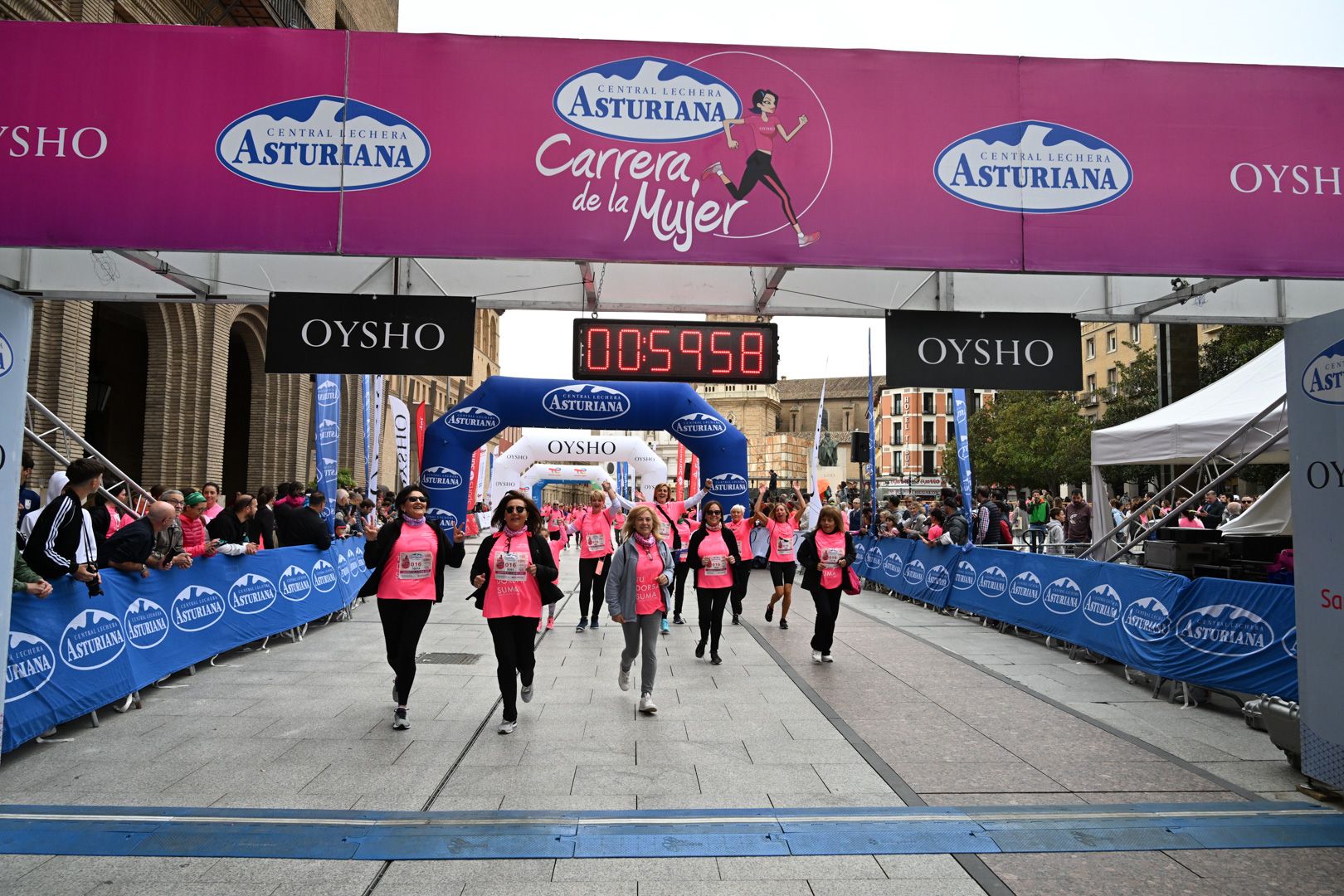 Todas las fotos de la Carrera de la Mujer de Zaragoza 2023. 6318