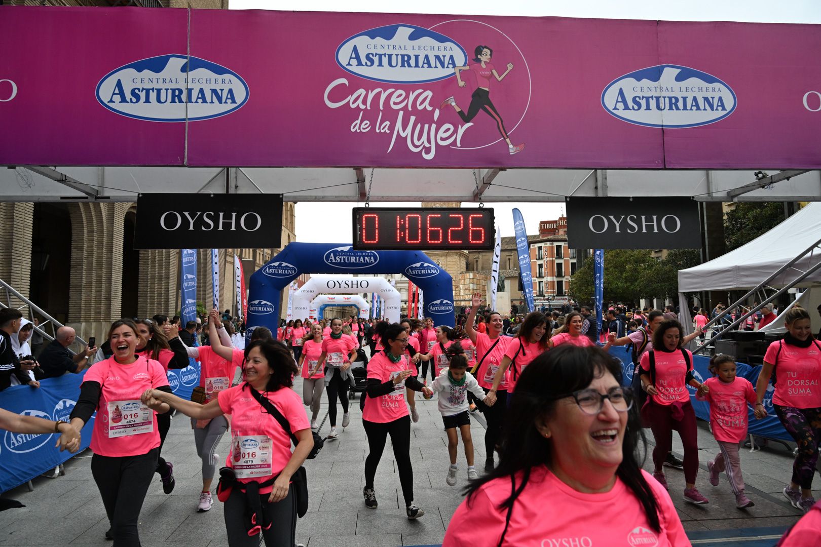 Todas las fotos de la Carrera de la Mujer de Zaragoza 2023. 6792