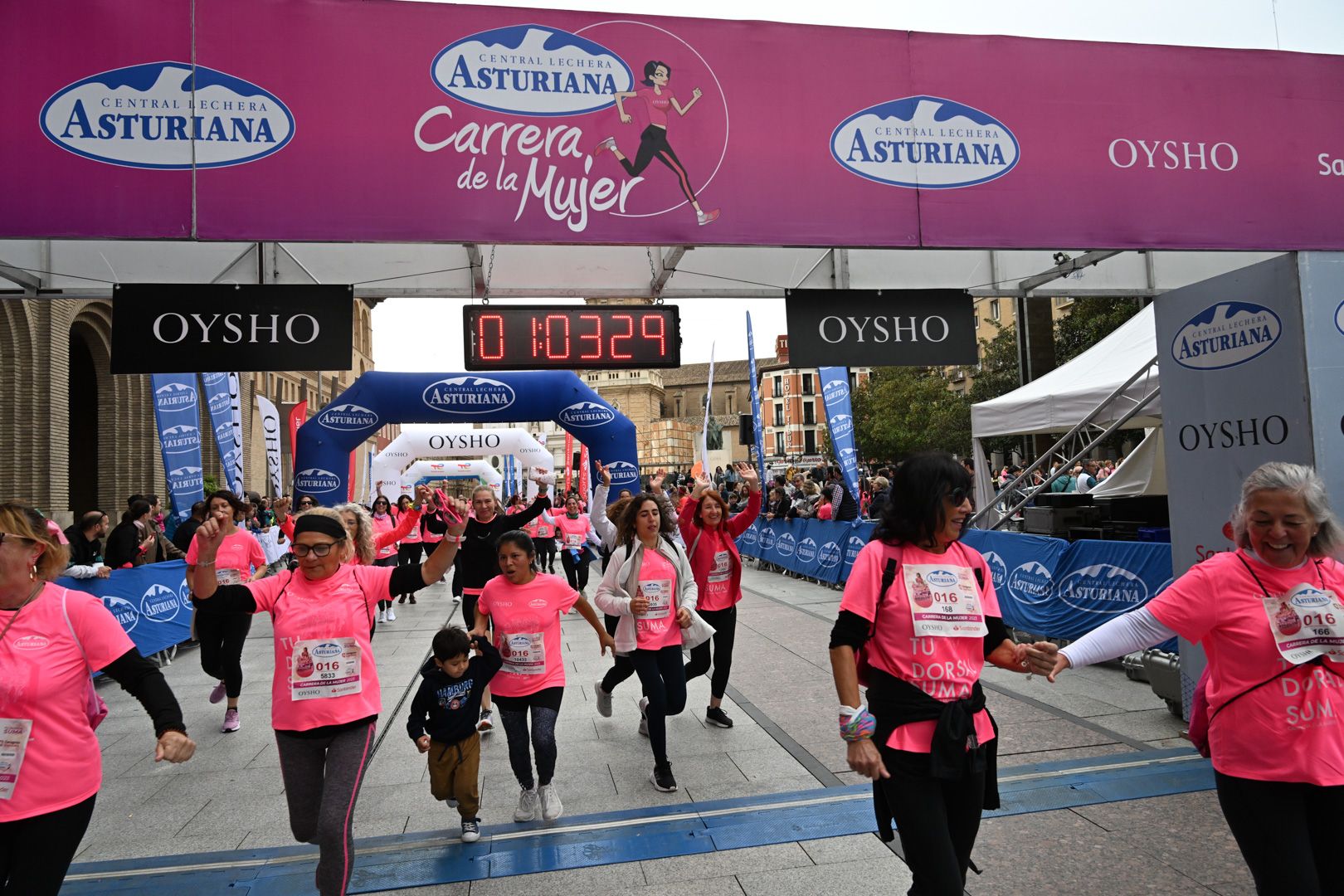 Todas las fotos de la Carrera de la Mujer de Zaragoza 2023. 6551
